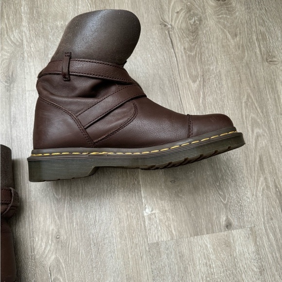 Dr. Marten Slip-on Brown Kristy Boots Size 7 - Picture 5 of 11